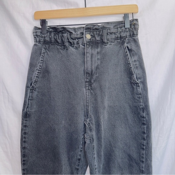 Zara Black Wash Denim High Waisted Paperbag Mom Jean size US 2 - Picture 3 of 5